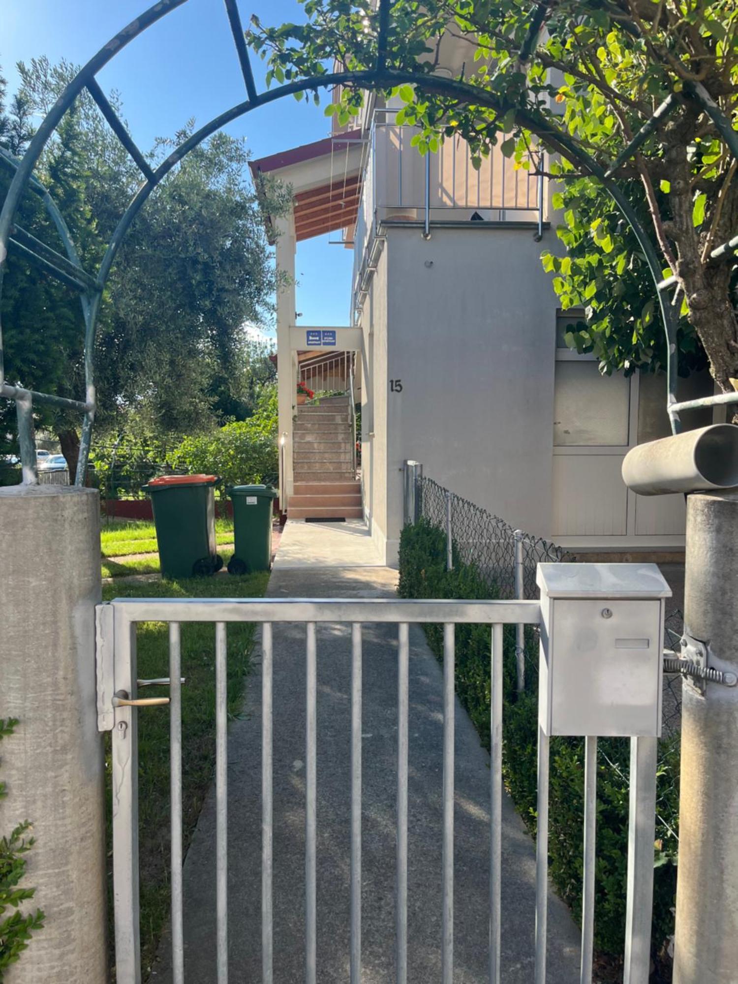Lipa Apartman Zadar Buitenkant foto
